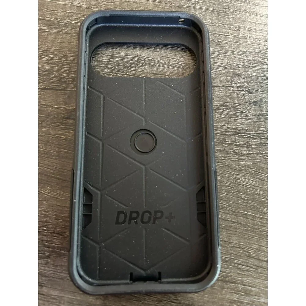 OtterBox Pixel 9 & 9 Pro Commuter Case - Black - Slim Protective Cover